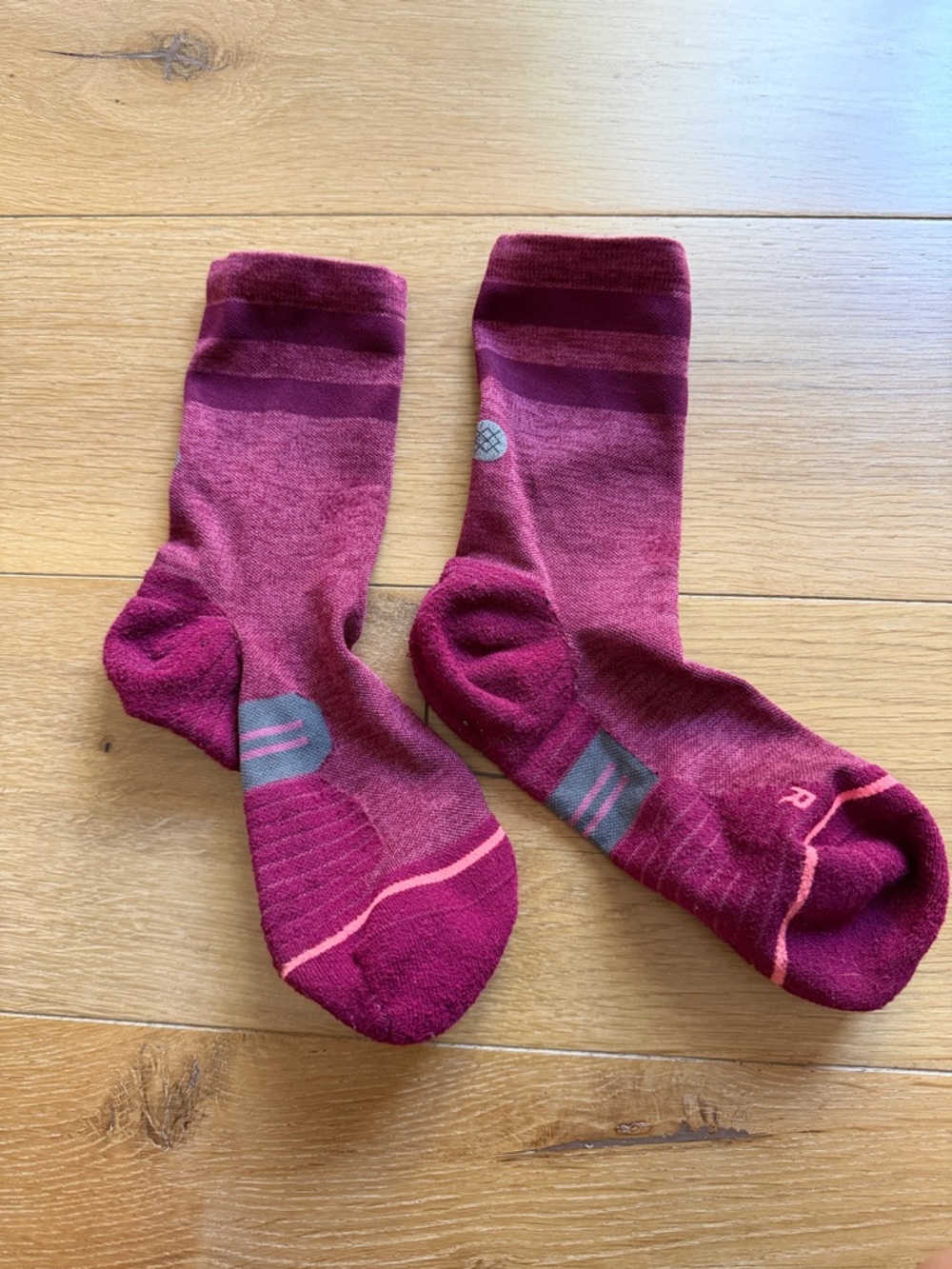 Stance Women’s Performance Crew Socks - Berry